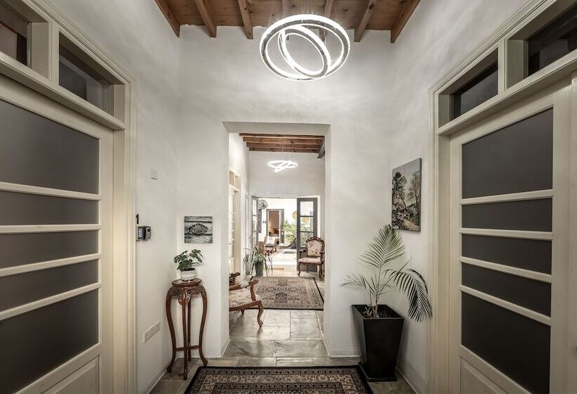 هاستل Edem Traditional House