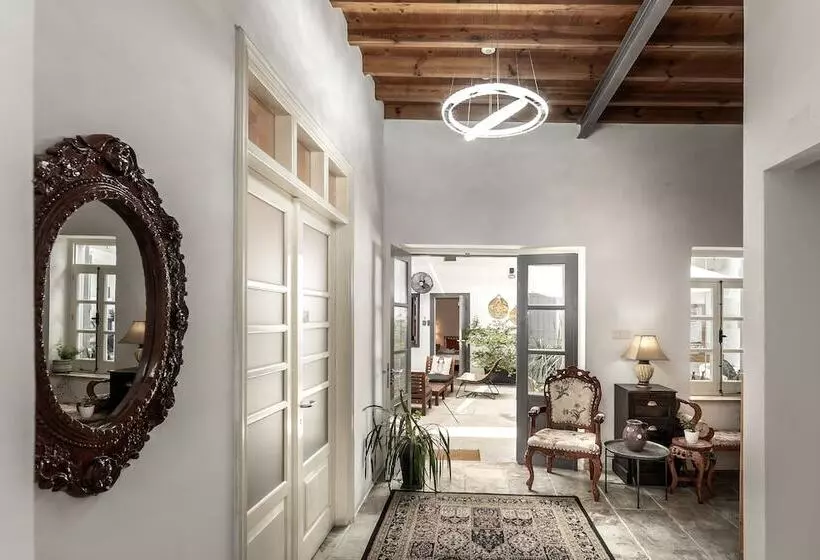 هاستل Edem Traditional House