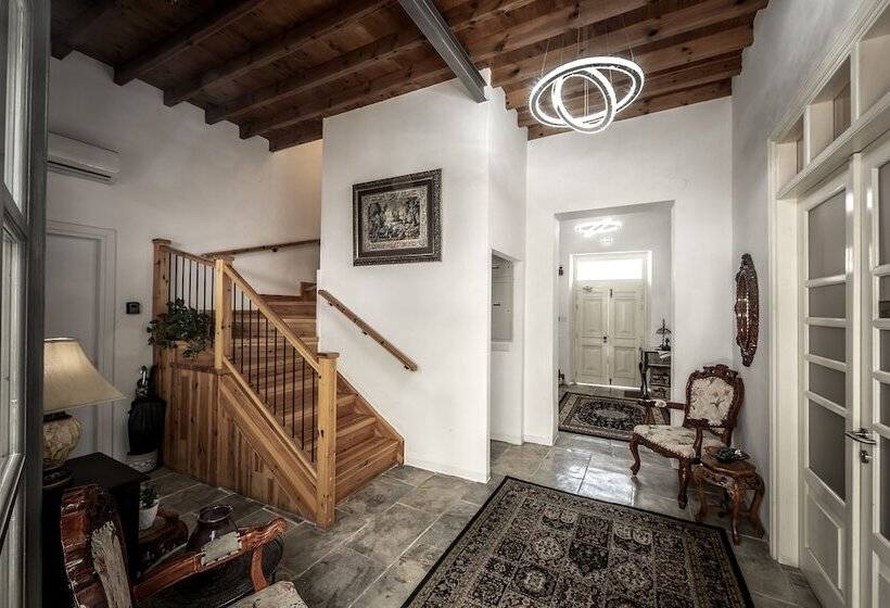 هاستل Edem Traditional House