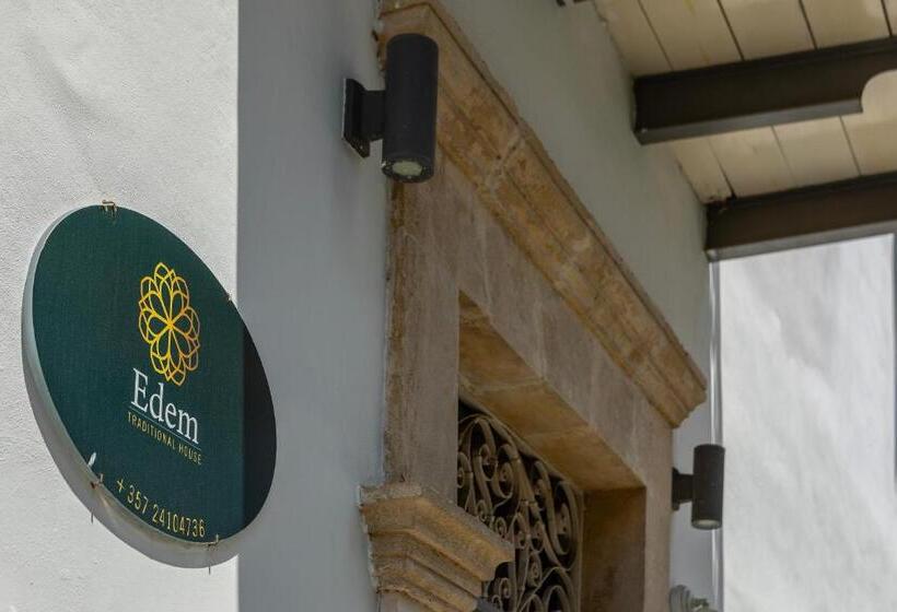 هاستل Edem Traditional House