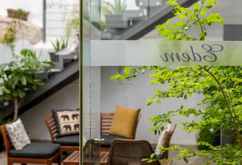 هاستل Edem Traditional House