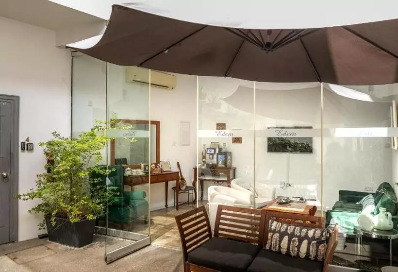 هاستل Edem Traditional House