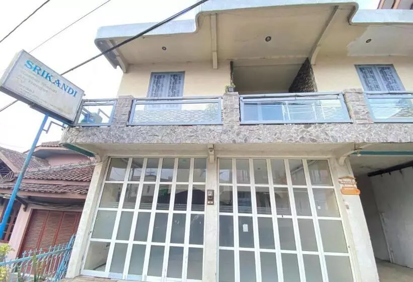 Hotelli Homestay Srikandi Syariah Dieng Redpartner