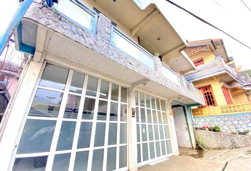 فندق Homestay Srikandi Syariah Dieng Redpartner