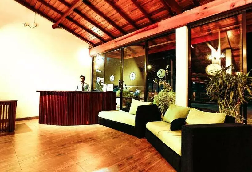 Hotel Thuruliya
