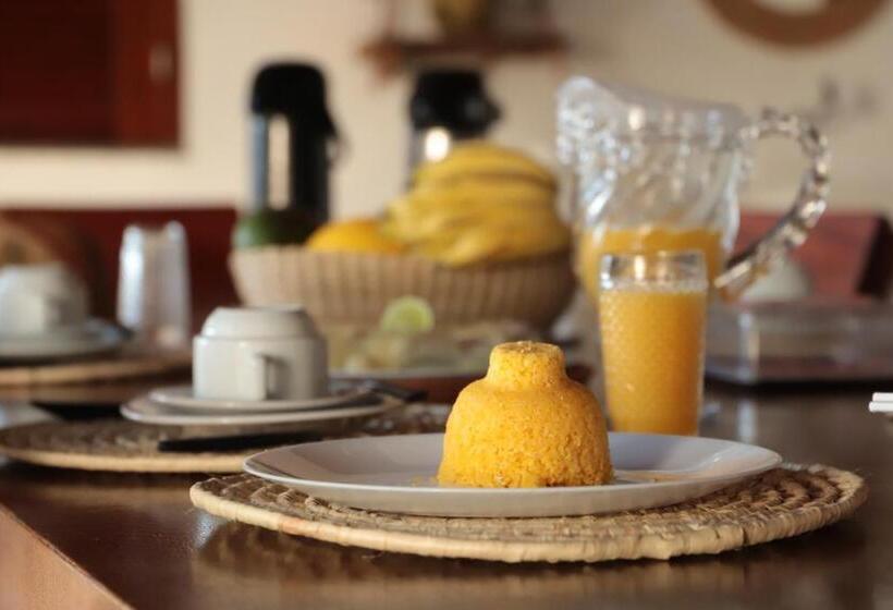 פנסיון Casa Camurupim