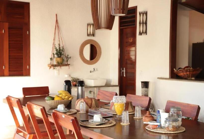 פנסיון Casa Camurupim