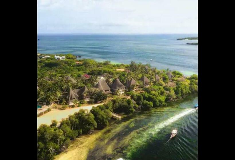 پانسیون Room In Bb   Creek Deluxe Doubleroom