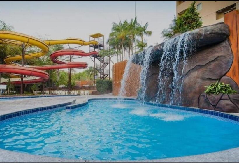 هتل Golden Dolphin Grand