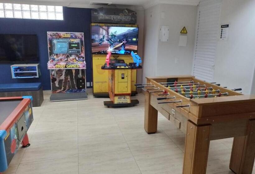 هتل Golden Dolphin Grand