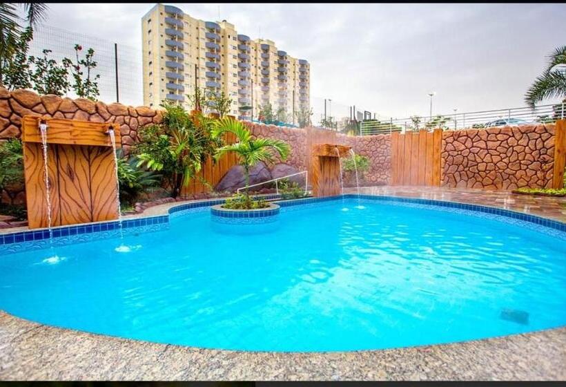 هتل Golden Dolphin Grand