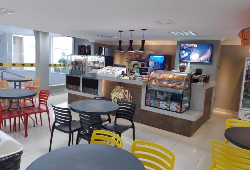 هتل Golden Dolphin Grand