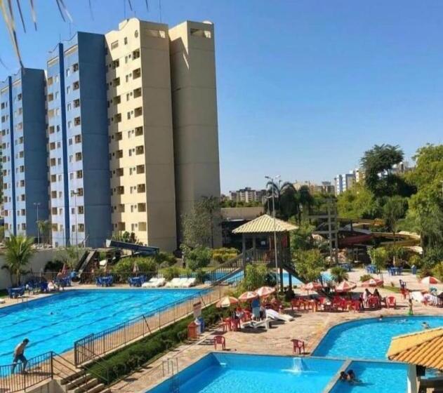 هتل Golden Dolphin Grand