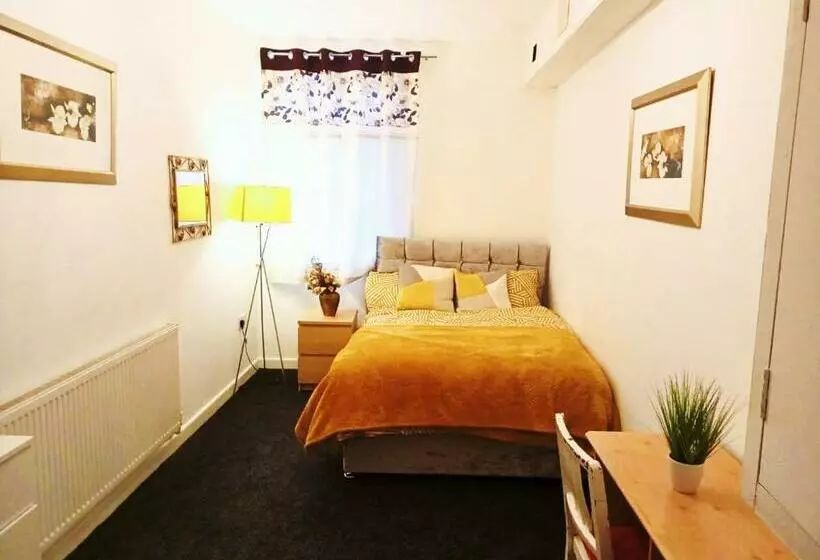 پانسیون Double Close To Bradford University And City Centre