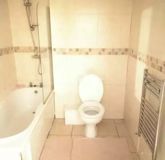 پانسیون Double Close To Bradford University And City Centre