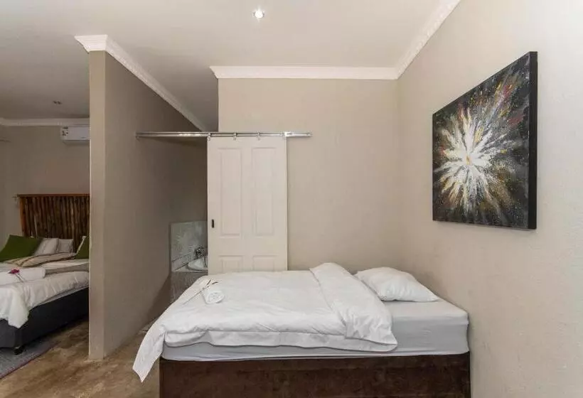 Majatalo Woodpeckers Guest House