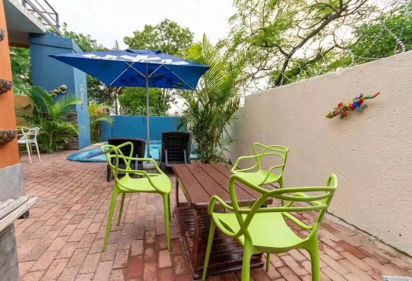 Majatalo Woodpeckers Guest House