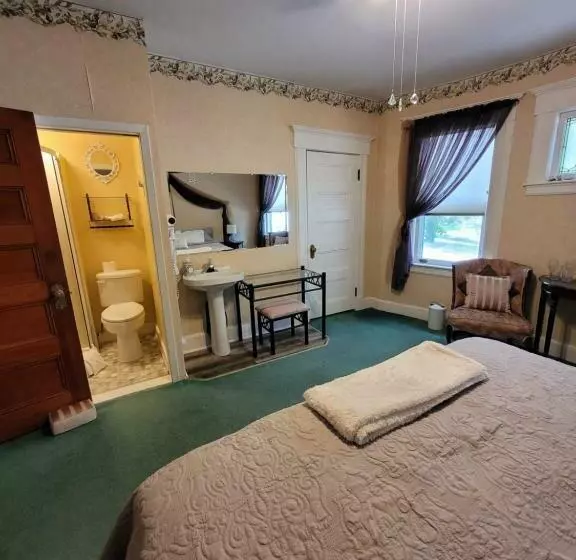 Ruby Manor Bed & Breakfast