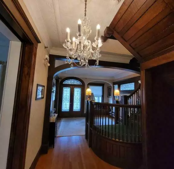 Ruby Manor Bed & Breakfast