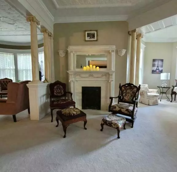 Ruby Manor Bed & Breakfast