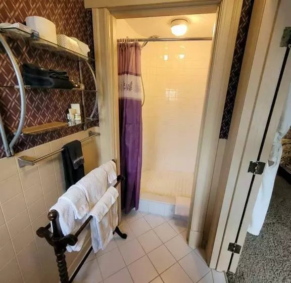 Ruby Manor Bed & Breakfast
