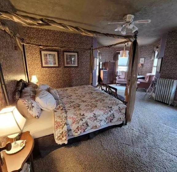 Ruby Manor Bed & Breakfast