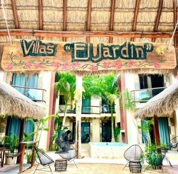 Suites Villas El Jardín