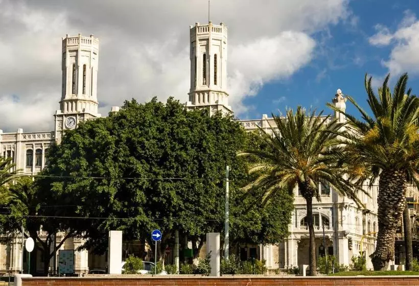 ベッドアンドブレックファースト Istai Cagliari City Center Rooms