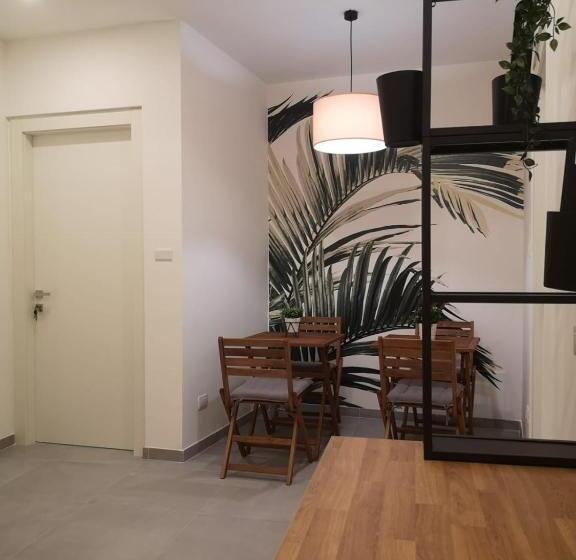 تختخواب و صبحانه Istai Cagliari City Center Rooms