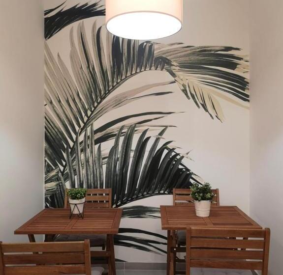 تختخواب و صبحانه Istai Cagliari City Center Rooms