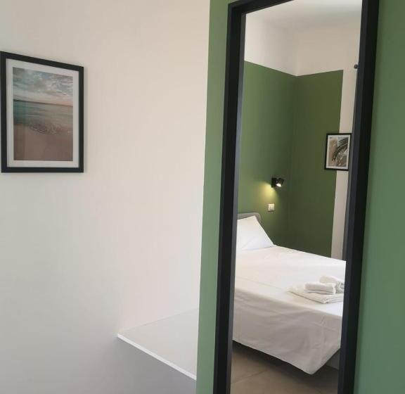 تختخواب و صبحانه Istai Cagliari City Center Rooms