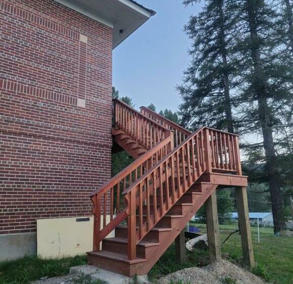 צימר The Colburn Schoolhouse Literature Suite