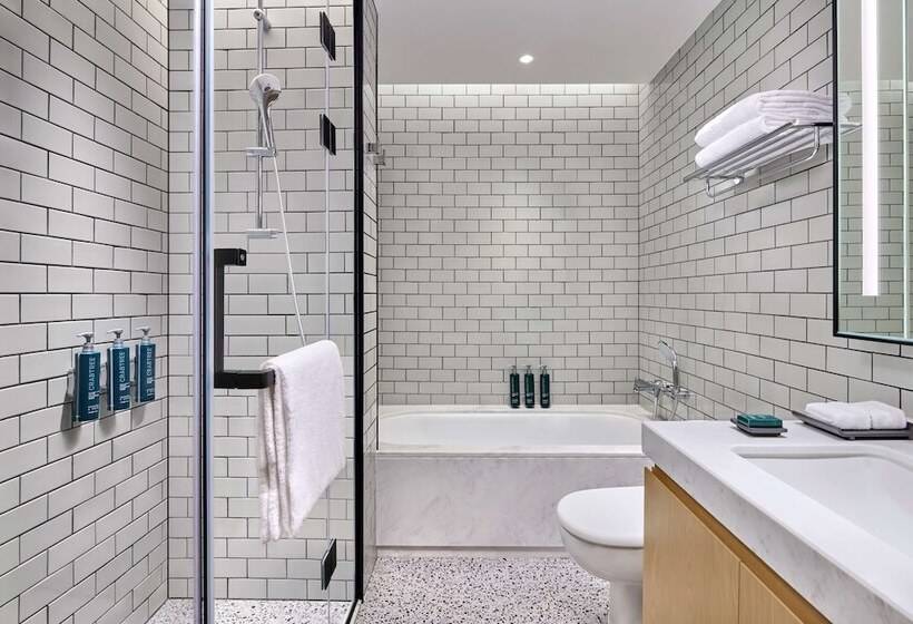 Hotel Doubletree By Hilton Shenzhen Airport Residences