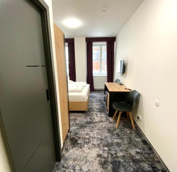 پانسیون Prague Old Town Liliova Garden