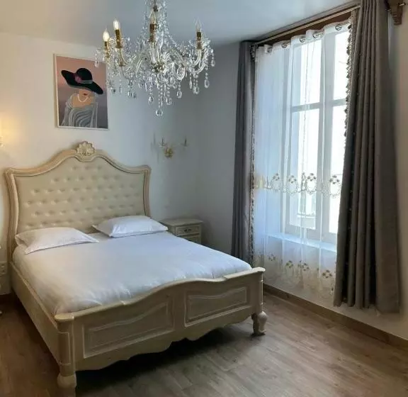 ペンション Studio Familial Maison De L église Du Couvent