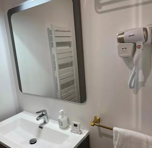 ペンション Studio Familial Maison De L église Du Couvent