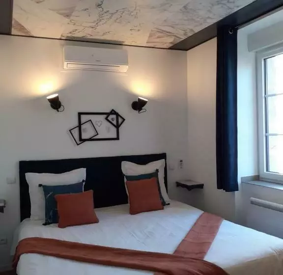 تختخواب و صبحانه Charmes En Ville Le Charme Poétique