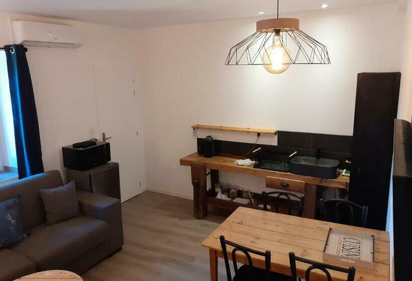 Bed and Breakfast Charmes En Ville Le Charme Poétique