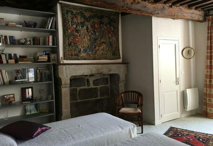 تختخواب و صبحانه La Maison Des Matignon 1