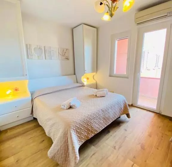 تختخواب و صبحانه Affittacamere Ciro's House