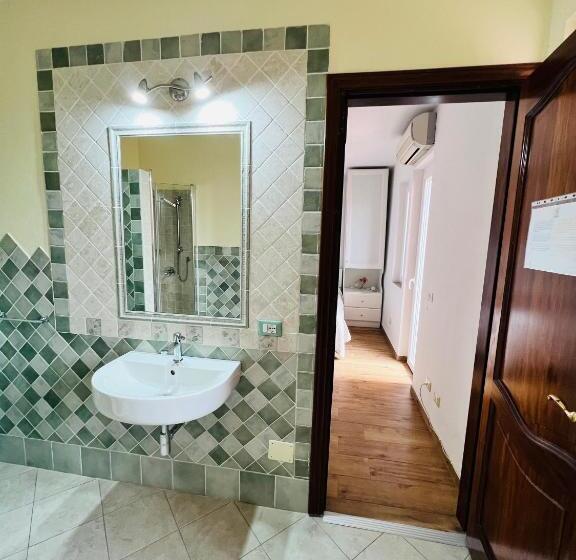 ベッドアンドブレックファースト Affittacamere Ciro's House