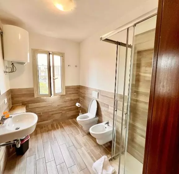 تختخواب و صبحانه Affittacamere Ciro's House