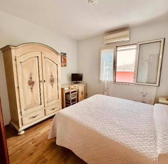 تختخواب و صبحانه Affittacamere Ciro's House