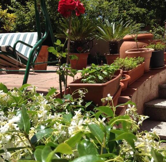 ベッドアンドブレックファースト Affittacamere Ciro's House