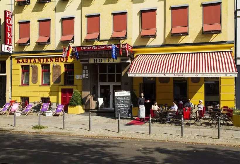 تختخواب و صبحانه Kastanienhof