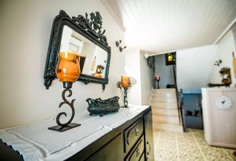 Bozcaada Biz Otel