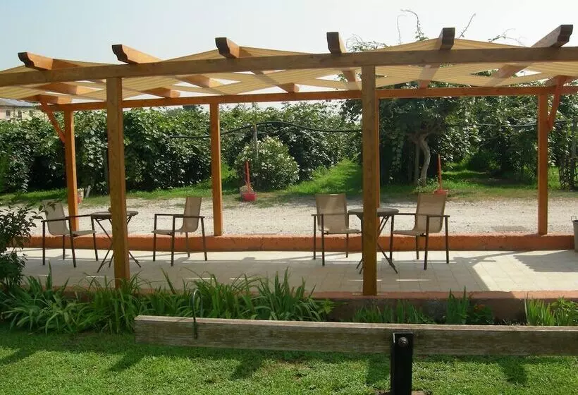 هتل Agriturismo Alle Quattro Stagioni