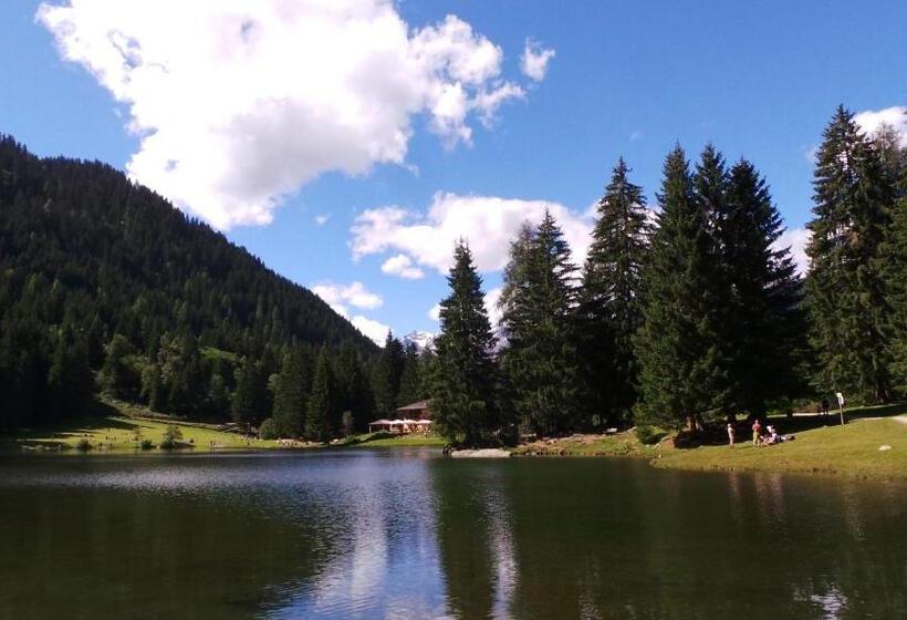 فندق Bella Di Bosco