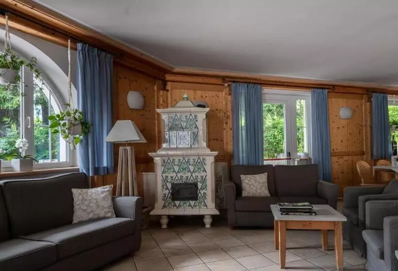 فندق Bella Di Bosco