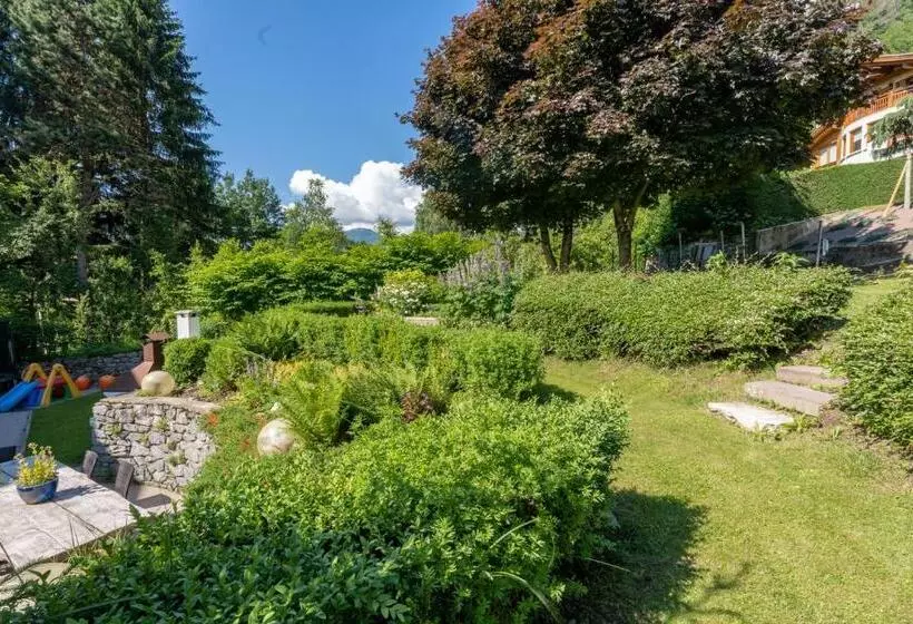 فندق Bella Di Bosco